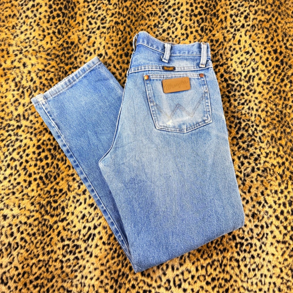 Vintage Wrangler Cowboy Cut Light Wash Distressed Jeans Size 32x30 13MWZ Mexico